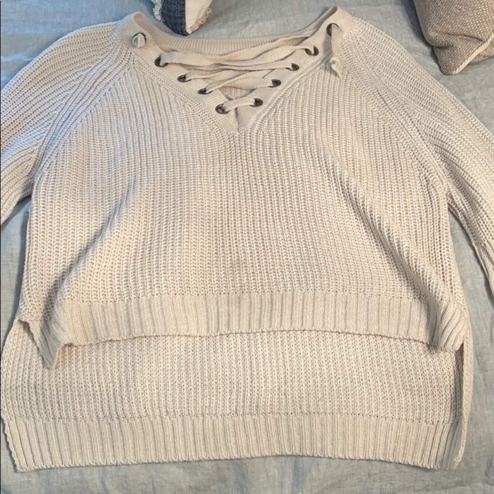 Sweater (semi cropped)